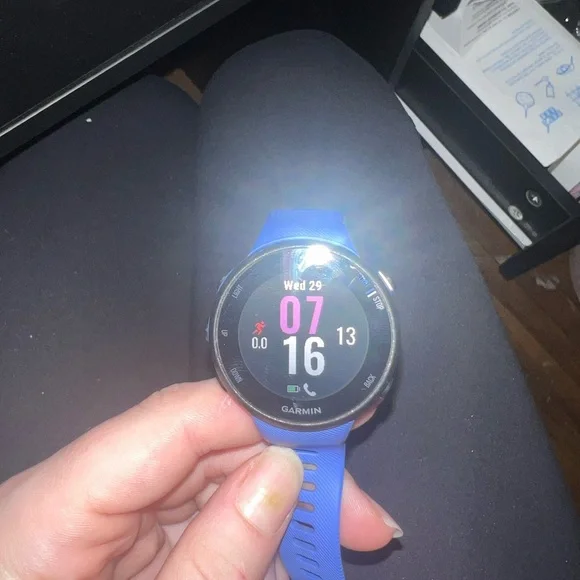Garmin Smartwatch in Blue - Picture 4 of 4